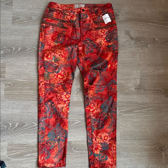 Free People Lennon Floral Velvet Skinny Pants, size 10, Red/Orange (NWT) - Picture 2 of 16